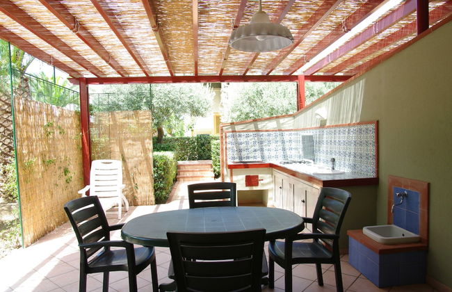 Stunning Apartment for 3 People in Residence - Photo 23