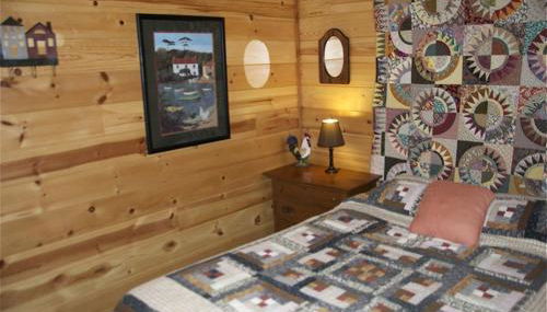 Secluded Rustic Cabin Rental in the Woods of Squaw Lake in Northern Wisconsin - Foto 4