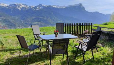 Nid d'aigle, vue panoramique dégagée et jardin, de plein pied, face au Sud et aux montagnes - Photo 4