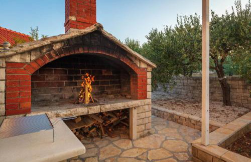 Villa Dubrava Peaceful Getaway in an Olive Grove with Heated Pool - Foto 49