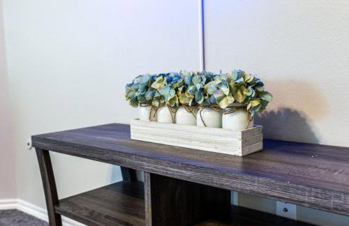 Cozy & Modern 5BR Smart Home with Yard and BBQ - Foto 31