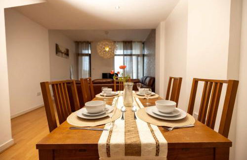 Muirhouse 2BR Apartment with Free Parking - Foto 14