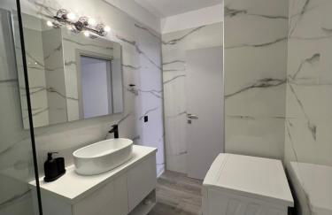 Phils Apartments II - Photo 26