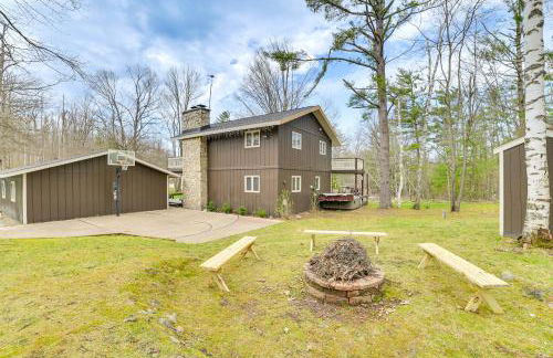 Private Hot Tub and Deck Gaylord Family Home! - Foto 32