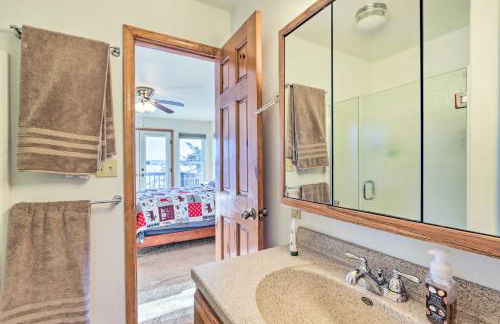 House with Deck Overlooking Lake of the Ozarks! - Foto 13