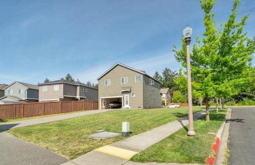 Terra House Tacoma - EV Power Station, Crib, Stroller, High Chair - Foto 25