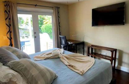 Heated Pool Private Duplex House, BBQ, Parking, WiFi - Foto 30