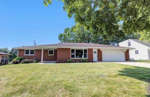 Charming 4-Bedroom Home Short Walk to Lambeau - Foto 41