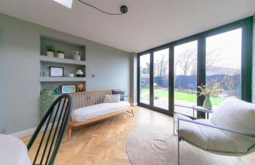 Beautifully styled Home with Garden - Foto 7