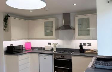 Market Town Hideaway - Photo 18