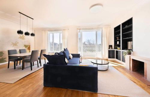 Vue sur la place Wilson - Appt spacieux et lumineux - Foto 8