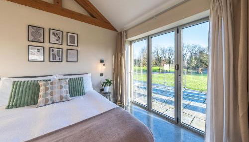 Lodge Barn Annexe - Photo 3, Garden view