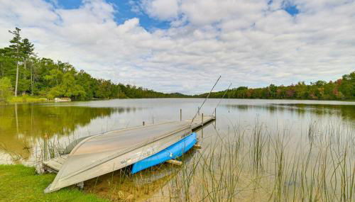 Lakefront Home - Private Dock, Fire Pit and Yard - Foto 2
