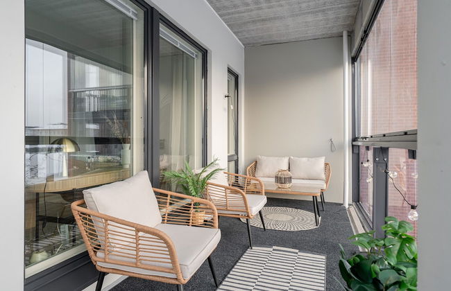 New 2BR Apt with Balcony, Sauna & Great Location - Foto 12