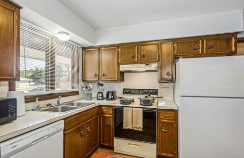 HotTub, Cinema & Games in a Quiet Neighborhood - Foto 30