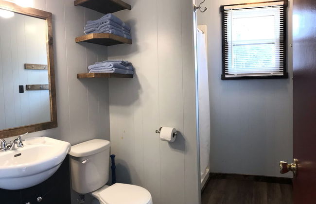 Calm Waters Cabin Resort - Photo 76