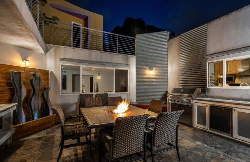 Beach Resort Home with Ocean Views Jacuzzi & Sauna! - Foto 44