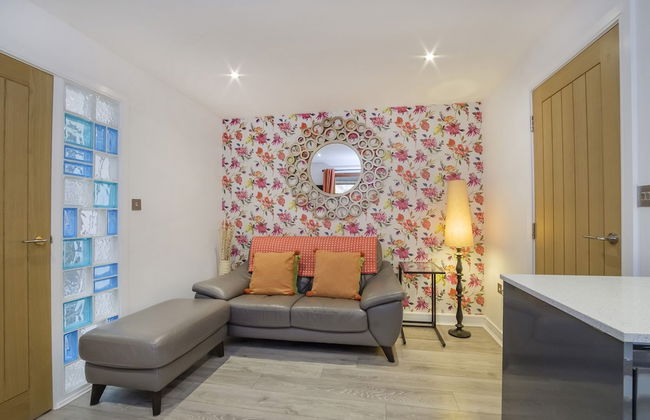 Reubens Court and City Apartments - Photo 13