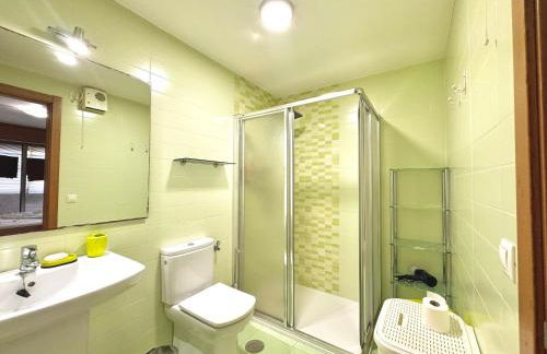 APARTAMENTO PEREGRINOS y USO TURISTICO CENTRO DE A GUARDA - Foto 36