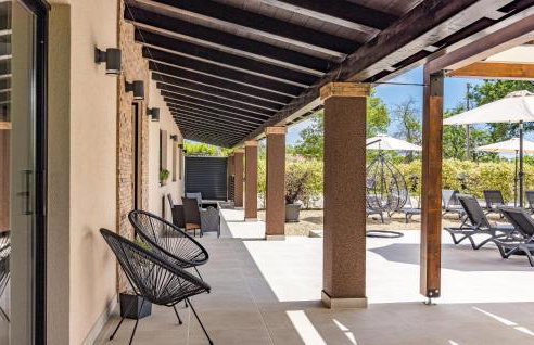 4 Bedroom Lovely Home In Labin - Photo 21