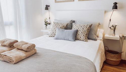 Aires de Montecerrao, plaza de garaje y WIFI gratis - Foto 1, towels