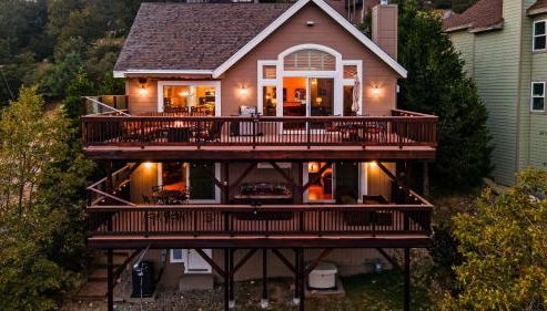 Hot Tub Fire Pit Game Room Amazing Deck Views Sky Canyon Lodge by AvantStay - Foto 2, Other