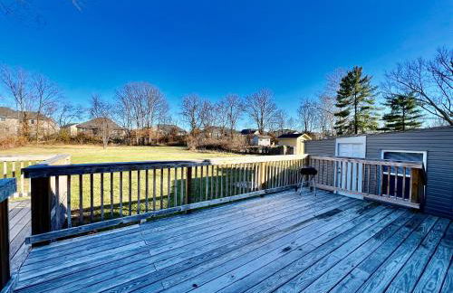 Charming 4BR Home in Liberty Township w Large Deck - Foto 31