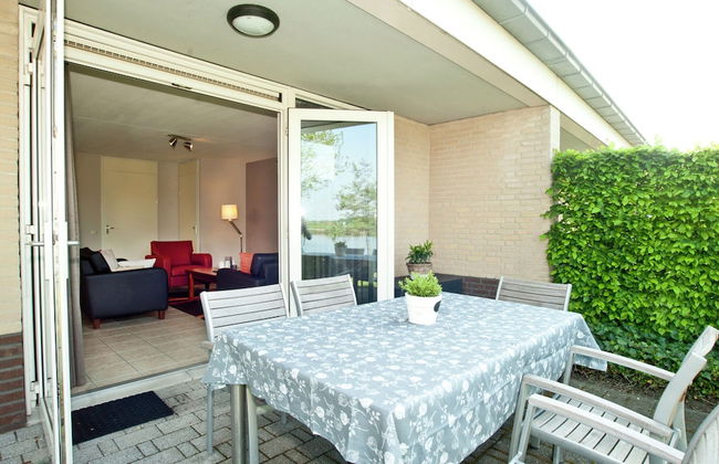 House With a View on Harbor, in a Water Area - Photo 34