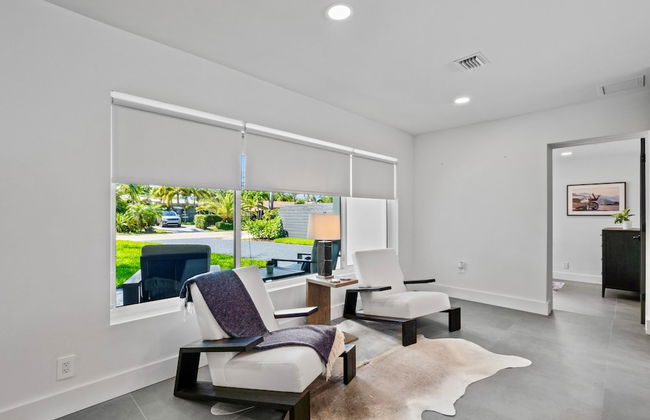 Stunning Poolside Luxury Retreat - Foto 23