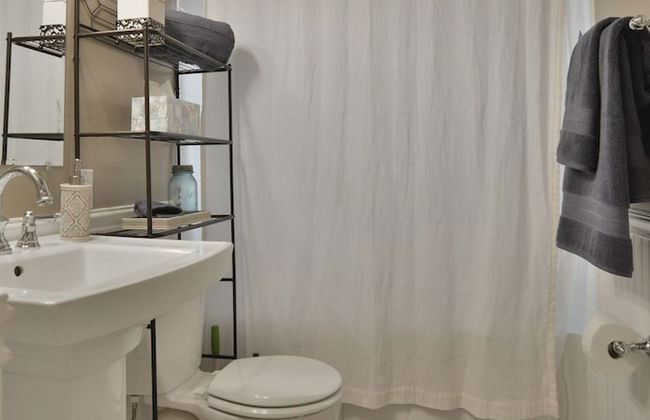 Cottage by the Historic Depot - Foto 7