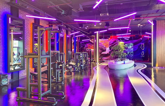 Marco Polo - Pastel Studio with Stunning Aerial City Views - Photo 18