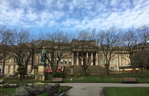 Mersey! Lark Lane! Quiet area! Spacious comfy flat - Foto 6