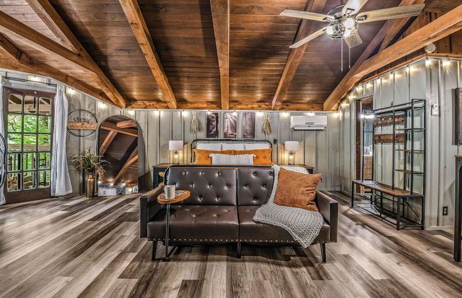 Light'n Bug Bungalow - Photo 11