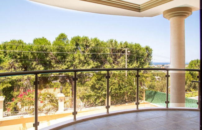 Enchanting Villa With Backyard in Cesme Near Beach - Foto 23