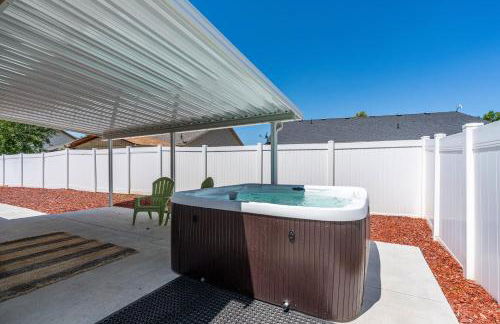 Fully Stocked Home with Hot Tub and Private Yard - Photo 46