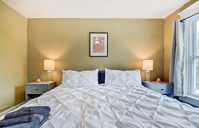 Designer House 5BR! Steps to Downtown/Fountain Sq! - Photo 2