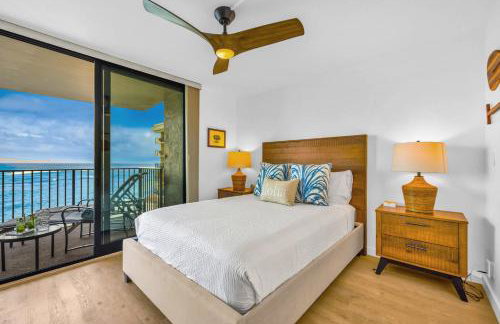 Oceanfront Modern Coastal Remodel - Serene Sunsets & Relaxation on Large Lanai - Foto 7