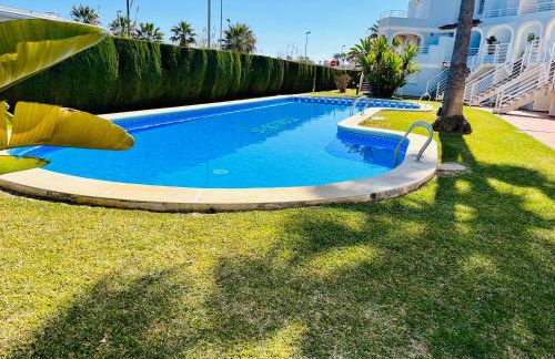 Apartamento Rabdells Olivanova 150m de la playa - Photo 20