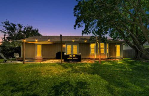 Luxe Guest Suite Near The Emerald Coast of PCB - Photo 35