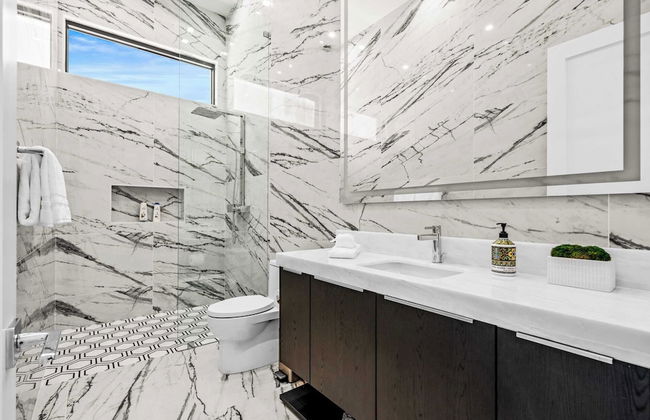 Sleeps 20 Pool, Hot Tub, & Pickleball Stay in Indio Bravo Villa #9 - Foto 46