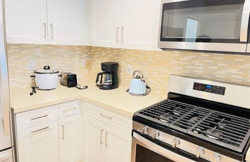 Luxury Irvine 2Bedrooms 2Bathrooms kitchen Pool apartment - Foto 7
