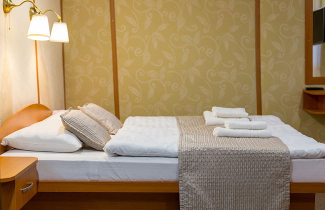 Grand Jules Boat Hotel Budapest - Photo 4