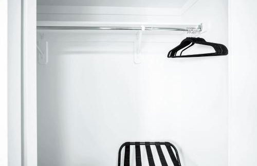 Sugarhouse! Mountain View 3BR, 2BA Gym, Parking - Foto 26