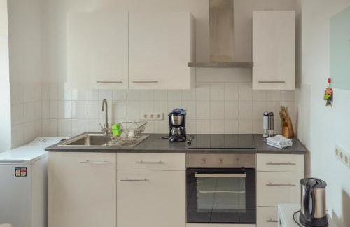 SweetHome - ruhig - große Küche, Balkon, Stellplatz, WiFi - Foto 9