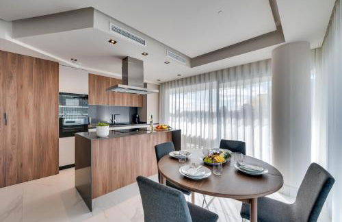 Newly Built 3 BDRM Luxury Apt Close to the Beach - Photo 16