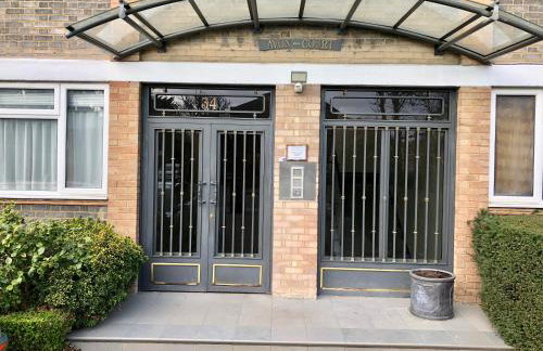 Luxury Studio 5 mins east Putney tube station - Foto 16