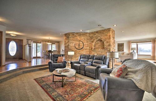 Charming Joliet Ranch House on a Working Farm - Foto 5