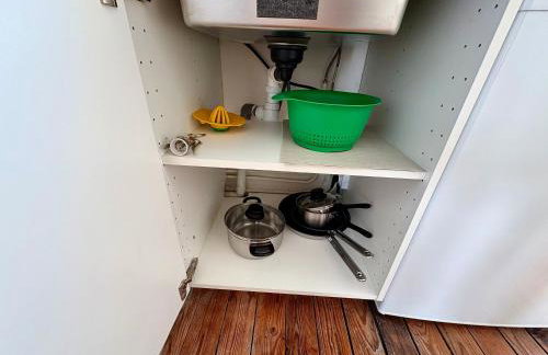 Suite Style Hôtel avec Balcon Vue Gare Netflix - Foto 27