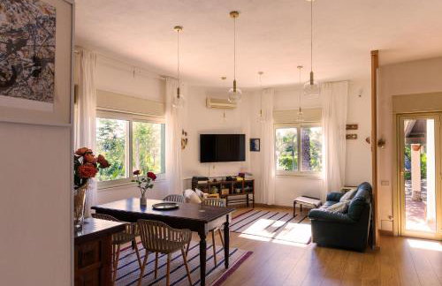 Sicily Authentic Cottage, Outdoor Hot Tub & Century-Old Olive Park, Donna Caterina House - Foto 3