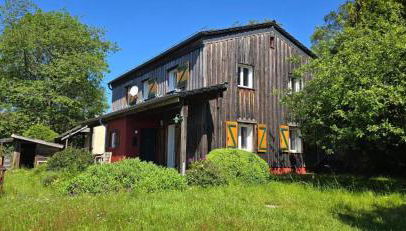 Natur und Wellness ''auf der Hardt'' -Jacuzzi- Sauna- Kinderausstattung- Alleinlage im Wald - Foto 1, Garden